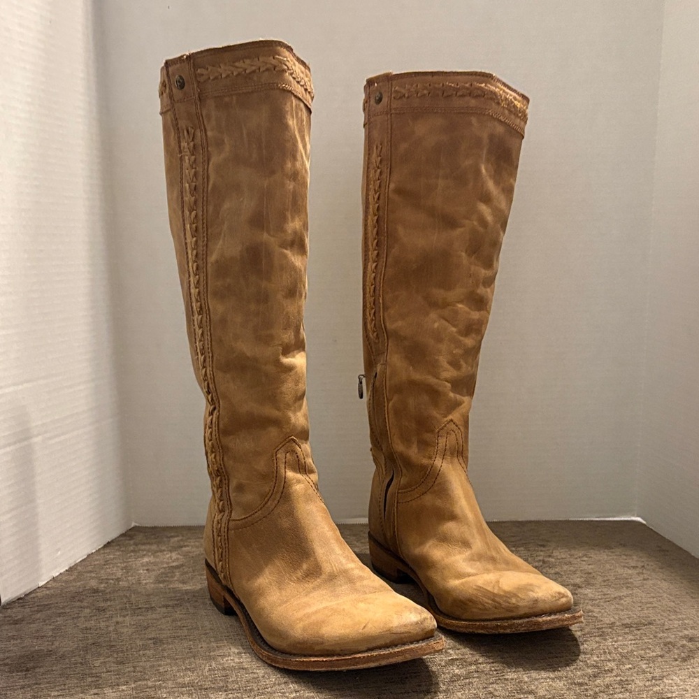 LIBERTY Black Tan Leather Boots